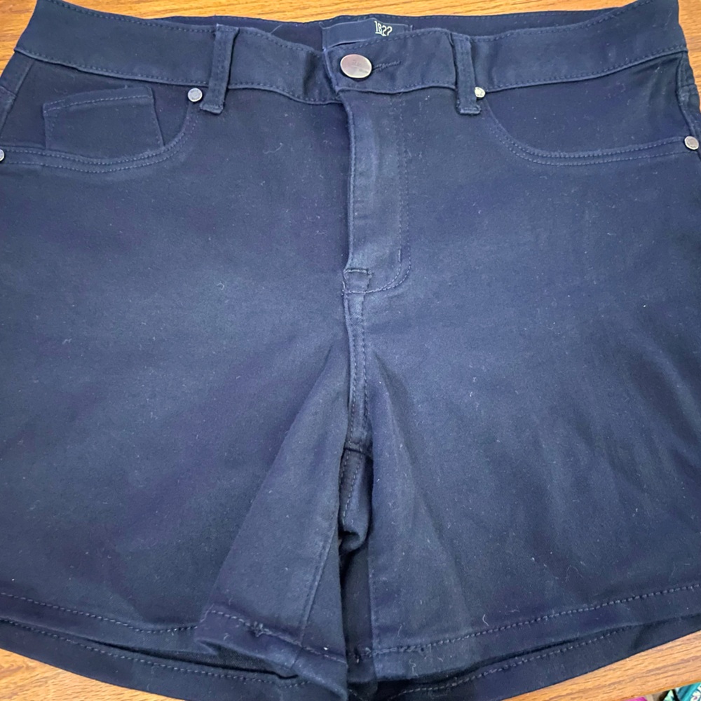 1822 Super Stretch Black Shorts Size 14